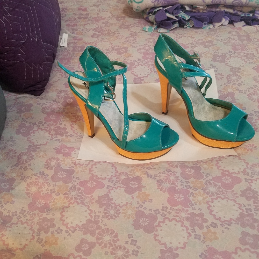 Turquoise Michael Antonio Platform Slingbacks - image 2
